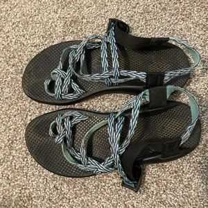 Double blue/green strap chacos women’s size 9